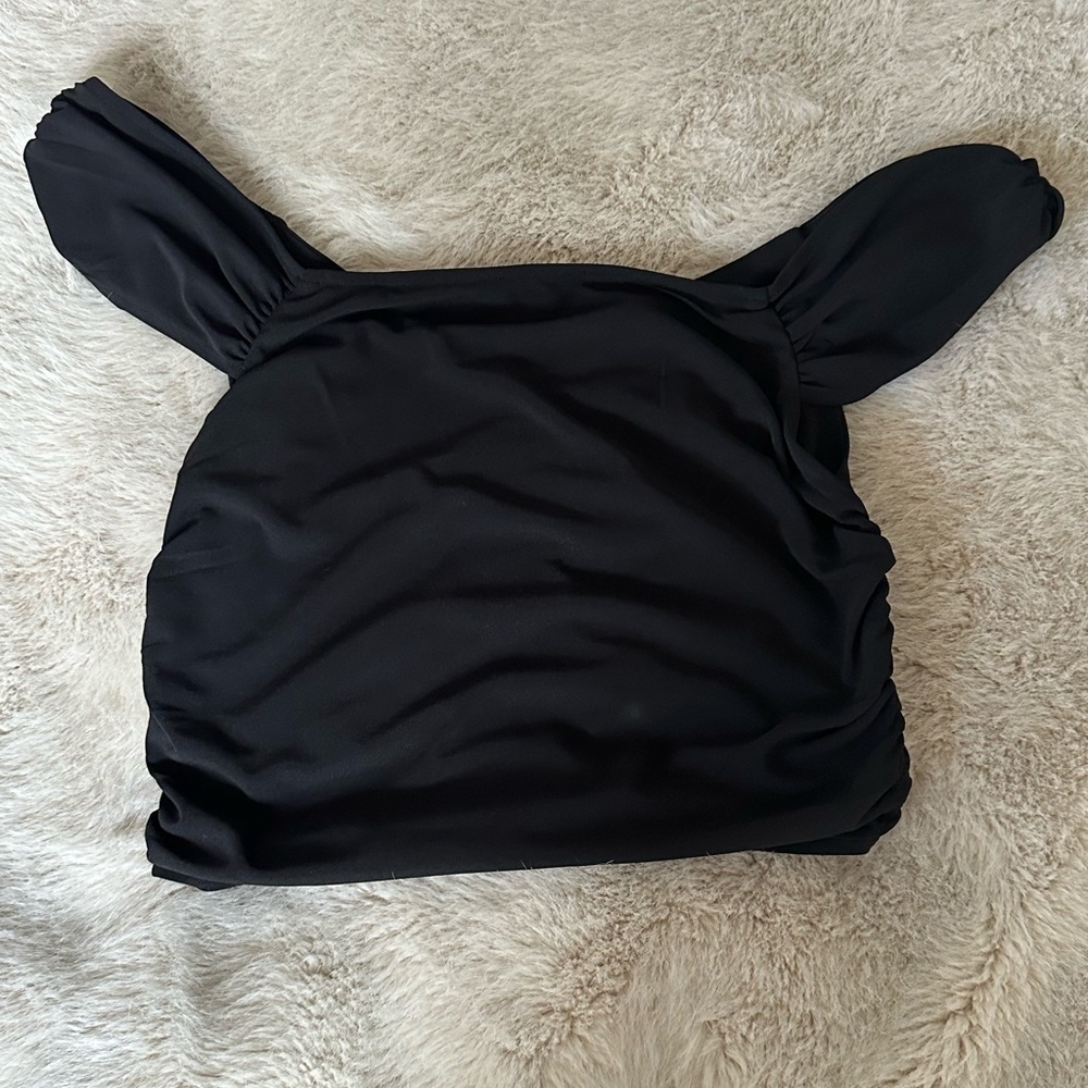 Zara Ruched Crop Top - Picture 2 of 4